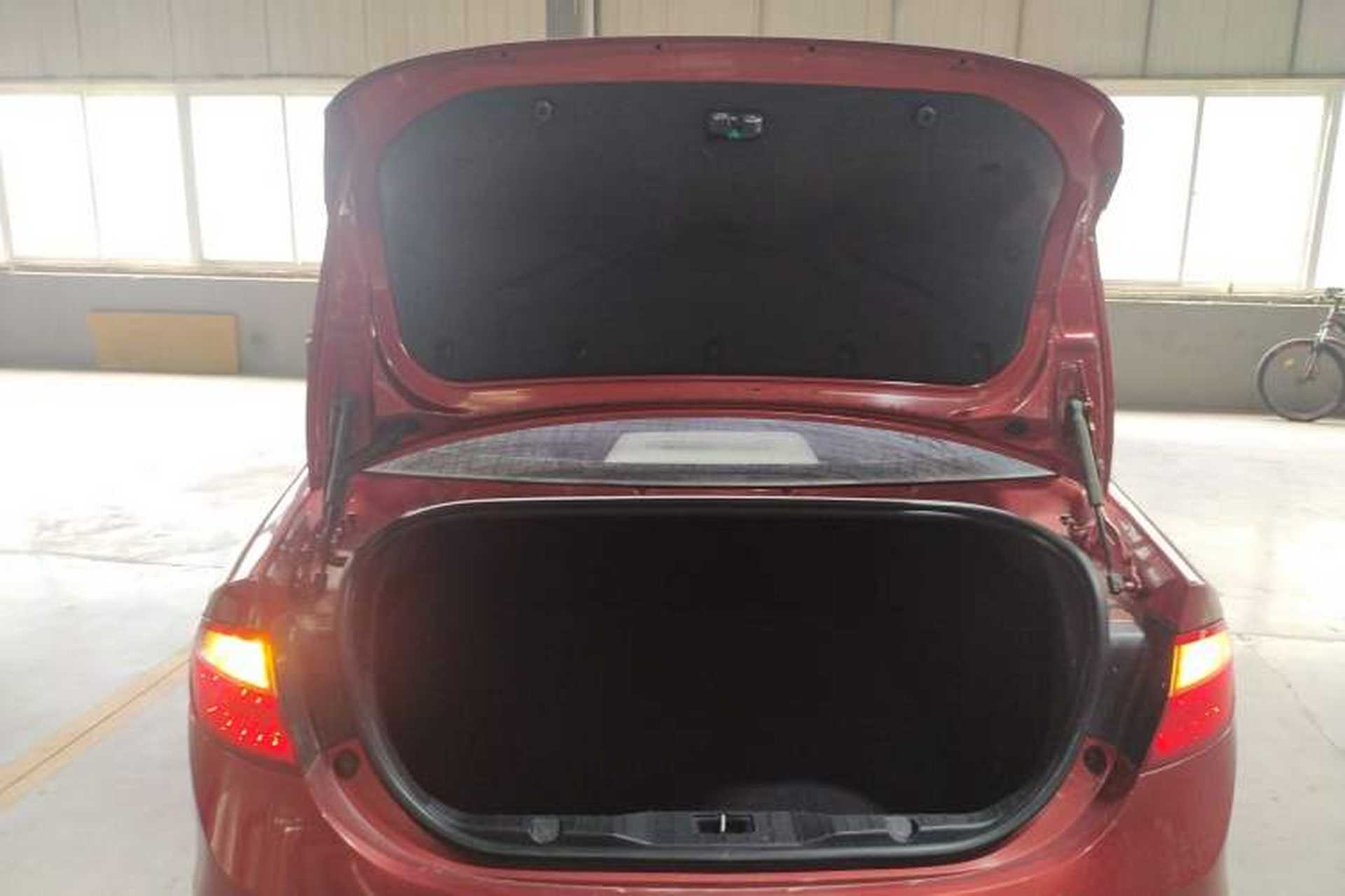 Used Chery Arrizo 7 2015 1.6L Manual ZhiShang Edition Trunk