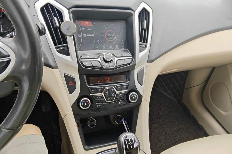 Used Chery Arrizo 7 2015 1.6L Manual ZhiXiang Edition Audio And AC Panel