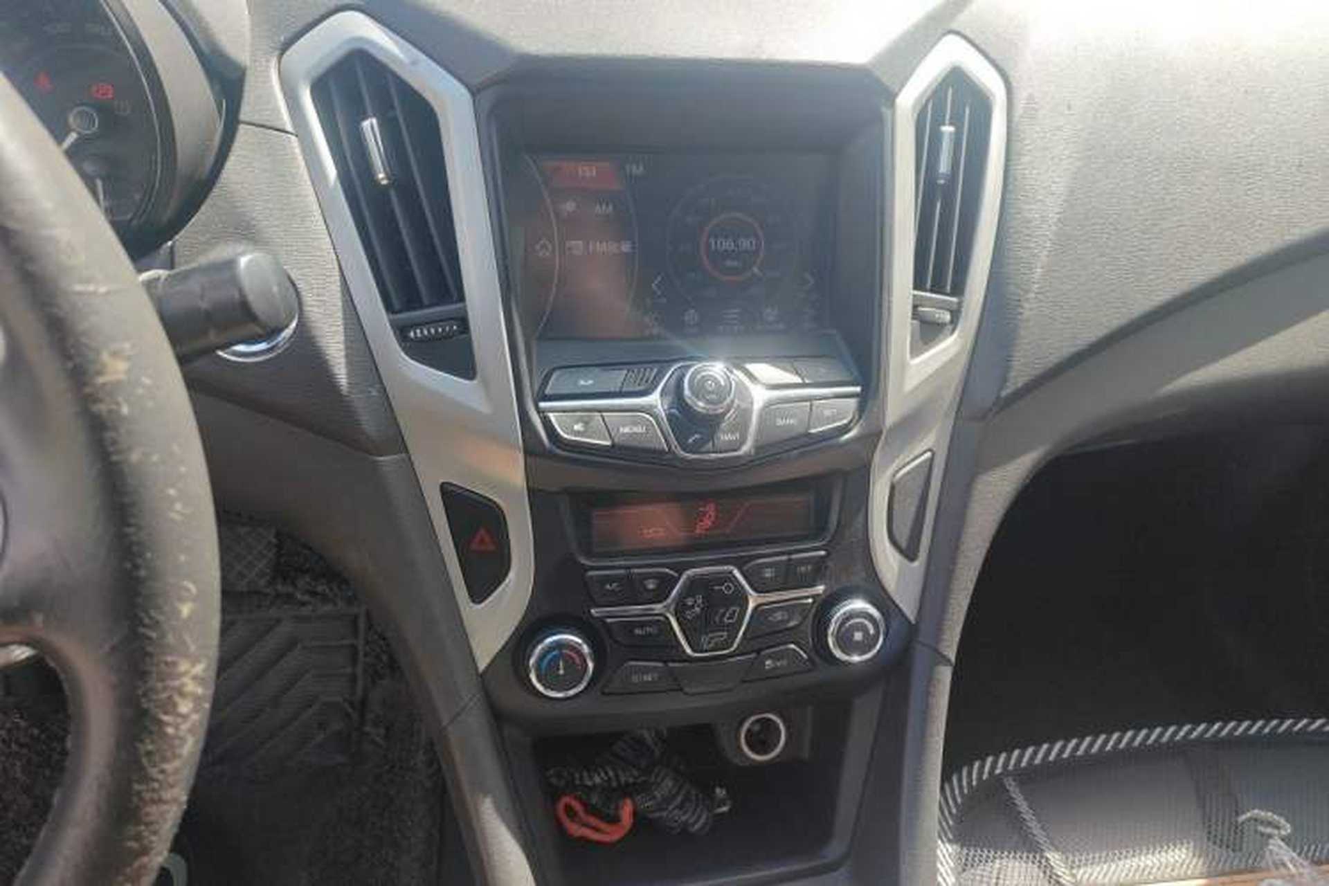 Used Chery Arrizo 7 2015 1.5T Manual ZhiXiang Edition Audio And AC Panel
