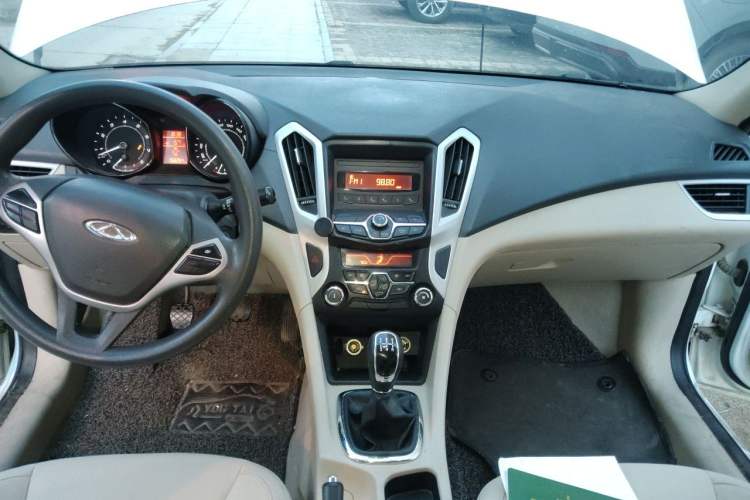 Used Chery Arrizo 7 2015 1.6L Manual Zhi Ling Edition Audio And AC Panel