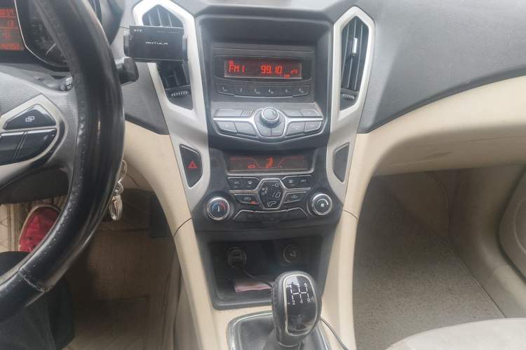Used Chery Arrizo 7 2015 1.6L Manual Zhi Ling Edition Audio And AC Panel