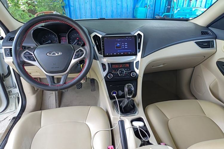Used Chery Arrizo 7 2015 1.5T Manual Zhi Ling Edition Center Console