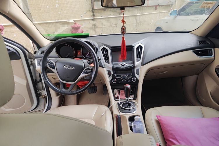 Used Chery Arrizo 7 2015 1.6L CVT ZhiXiang Edition Center Console