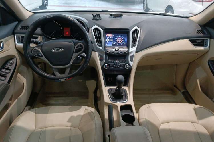 Used Chery Arrizo 7 2015 1.6L Manual ZhiShang Edition Center Console
