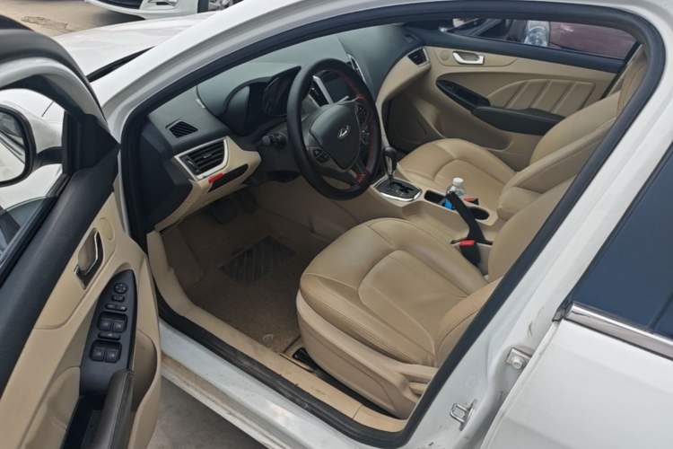 Used Chery Arrizo 7 2015 1.6L CVT ZhiShang Edition Driver Seat