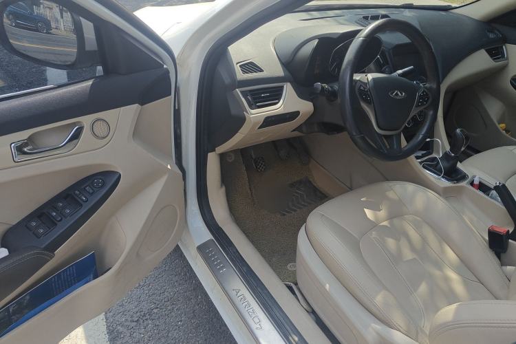 Used Chery Arrizo 7 2015 1.6L Manual ZhiShang Edition Driver Seat