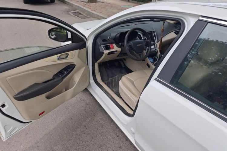 Used Chery Arrizo 7 2015 1.5T Manual ZhiShang Edition Driver Seat