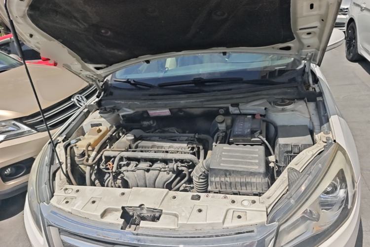 Used Chery Arrizo 7 2015 1.6L CVT ZhiShang Edition Engine Bay