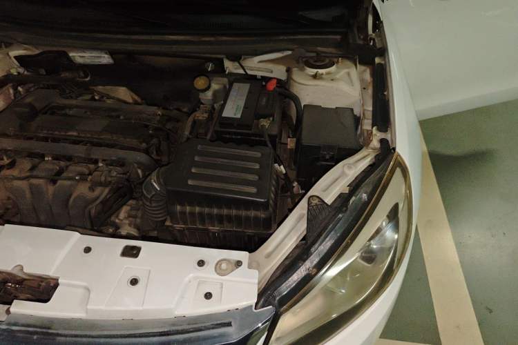 Used Chery Arrizo 7 2015 1.6L Manual Zhi Ling Edition Engine Bay Left