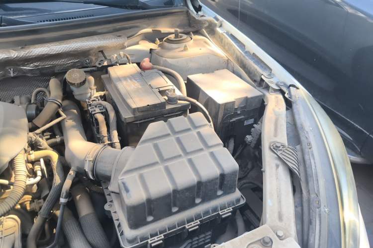 Used Chery Arrizo 7 2015 1.5T Manual ZhiXiang Edition Engine Bay Left