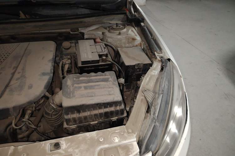 Used Chery Arrizo 7 2015 1.6L Manual ZhiShang Edition Engine Bay Left