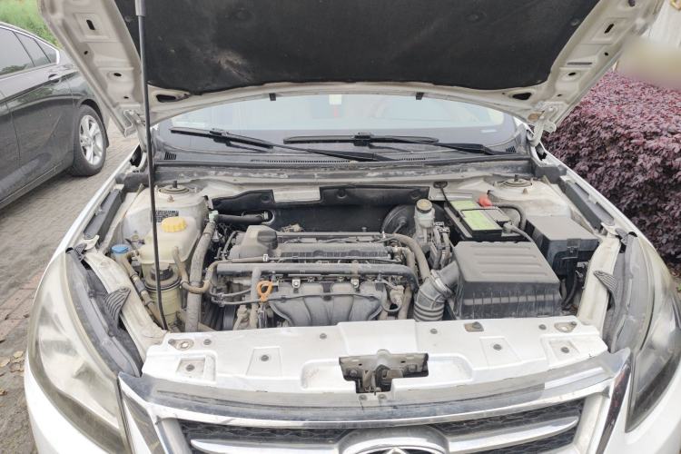 Used Chery Arrizo 7 2015 1.6L CVT ZhiShang Edition Engine Bay