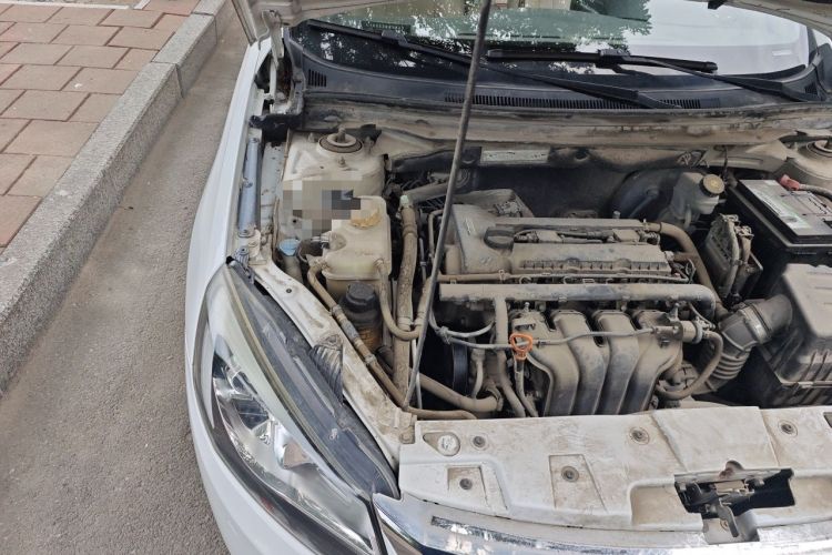 Used Chery Arrizo 7 2015 1.5T Manual ZhiShang Edition Engine Bay Right