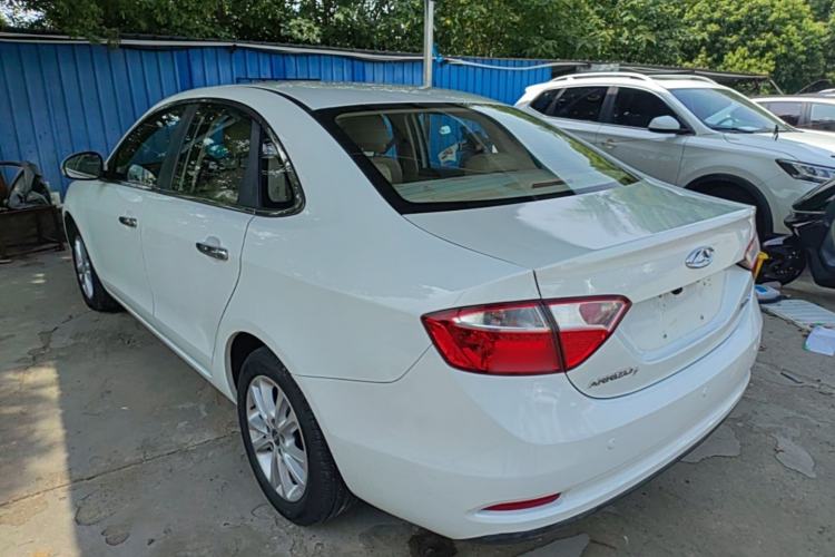 Used Chery Arrizo 7 2015 1.5T Manual Zhi Ling Edition Exterior 2