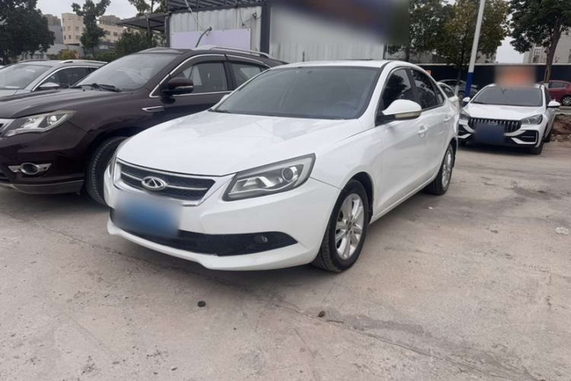 Used Chery Arrizo 7 2015 1.6L CVT ZhiShang Edition Front Left 45 Deg