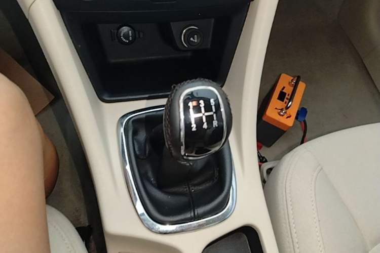 Used Chery Arrizo 7 2015 1.6L Manual Zhi Ling Edition Gear Lever