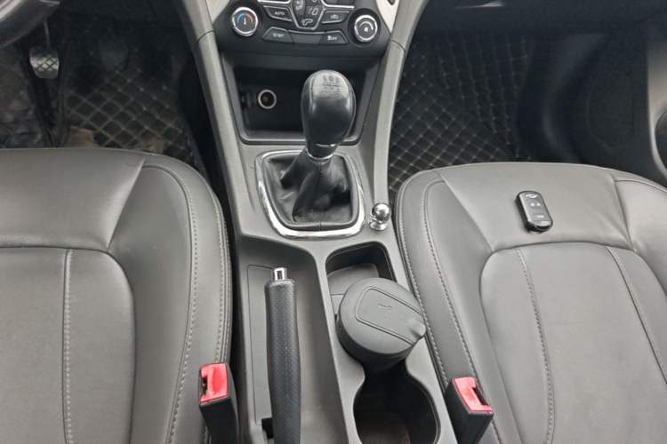 Used Chery Arrizo 7 2015 1.5T Manual ZhiXiang Edition Gear Lever