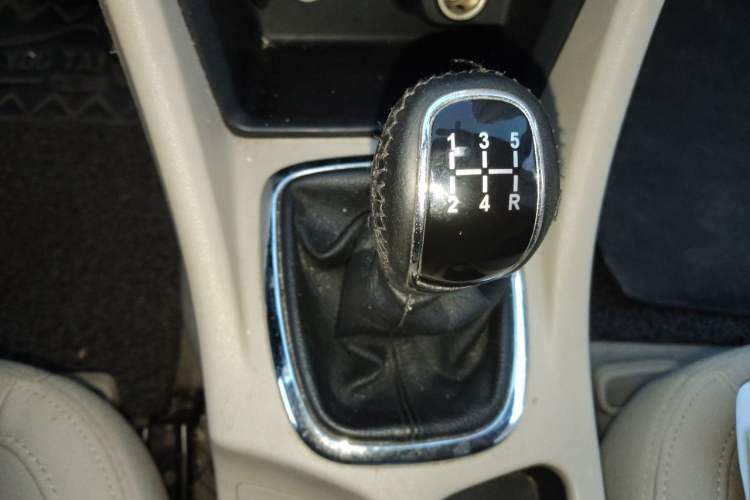 Used Chery Arrizo 7 2015 1.6L Manual Zhi Ling Edition Gear Lever