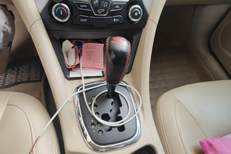 Used Chery Arrizo 7 2015 1.6L CVT ZhiXiang Edition Gear Lever