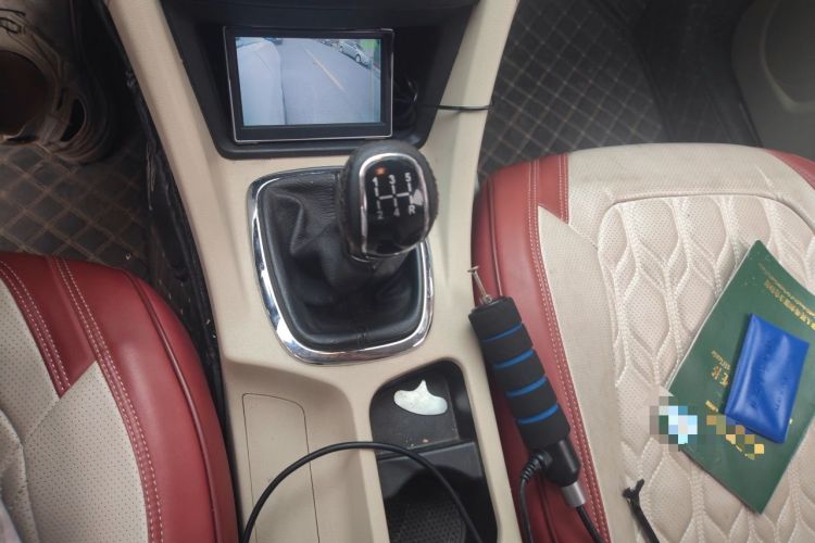 Used Chery Arrizo 7 2015 1.6L Manual ZhiShang Edition Gear Lever