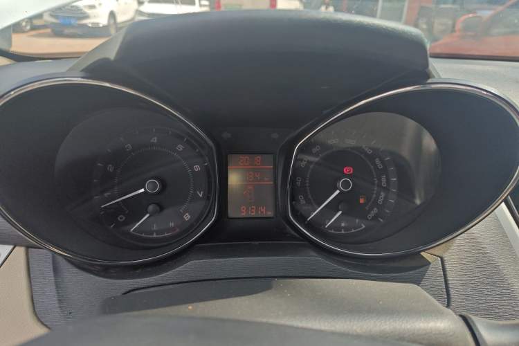 Used Chery Arrizo 7 2015 1.6L Manual ZhiShang Edition Instrument Cluster