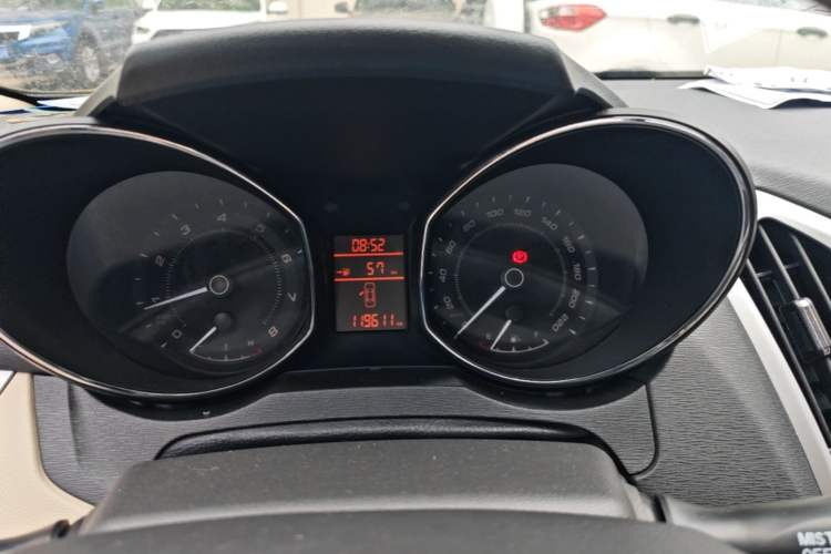 Used Chery Arrizo 7 2015 1.6L Manual ZhiShang Edition Instrument Cluster