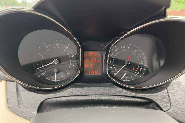 Used Chery Arrizo 7 2015 1.6L CVT ZhiShang Edition Instrument Cluster