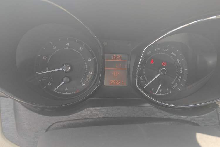 Used Chery Arrizo 7 2015 1.6L Manual ZhiShang Edition Instrument Cluster