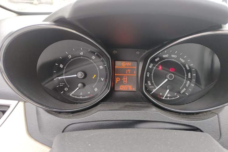 Used Chery Arrizo 7 2015 1.6L CVT ZhiShang Edition Instrument Cluster