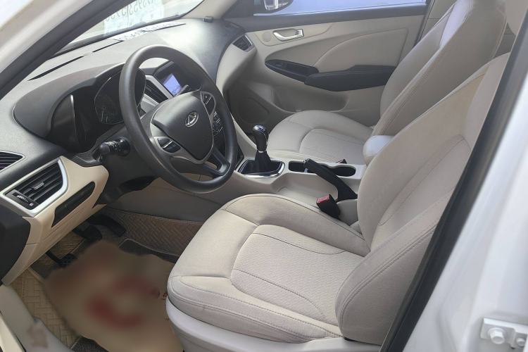 Used Chery Arrizo 7 2015 1.6L Manual Zhi Ling Edition Interior 1