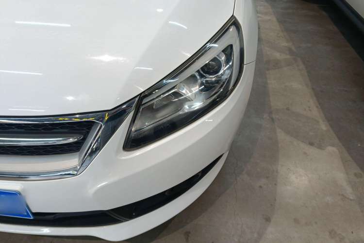 Used Chery Arrizo 7 2015 1.6L Manual ZhiShang Edition Left Front Headlight