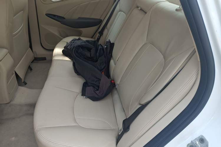 Used Chery Arrizo 7 2015 1.6L Manual ZhiShang Edition Left Rear Seat