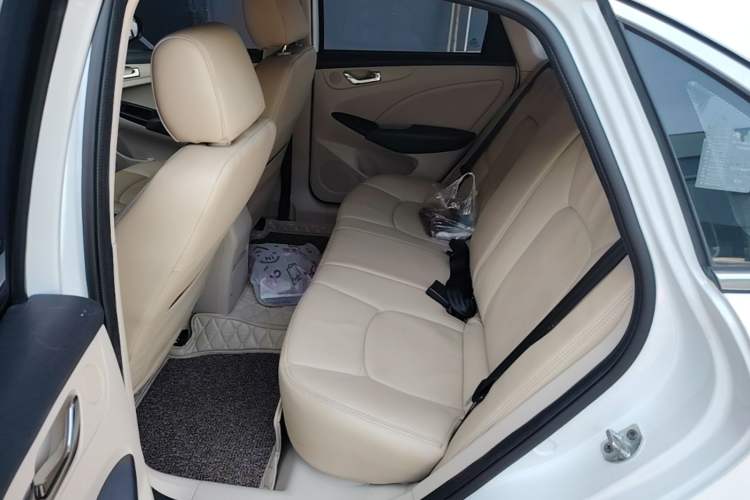 Used Chery Arrizo 7 2015 1.6L CVT Zhiling Edition Left Rear Seat