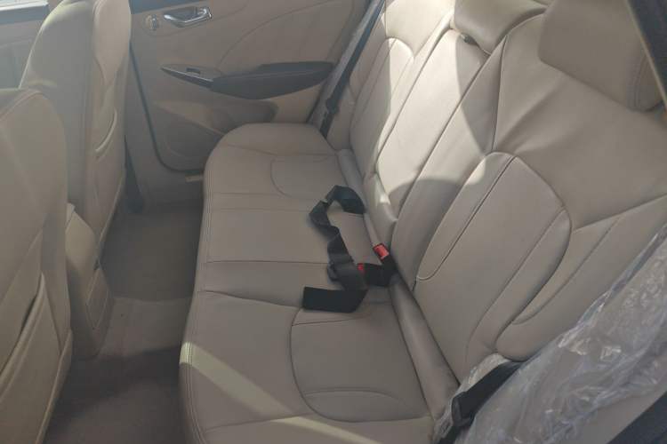 Used Chery Arrizo 7 2015 1.6L Manual ZhiShang Edition Left Rear Seat