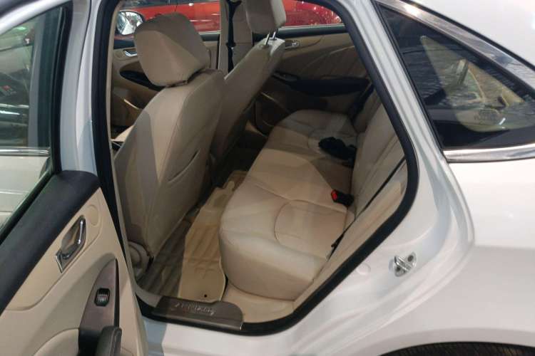Used Chery Arrizo 7 2015 1.6L Manual ZhiShang Edition Left Rear Seat