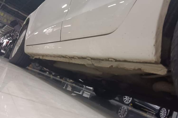 Used Chery Arrizo 7 2015 1.6L Manual ZhiShang Edition Left Side Sill
