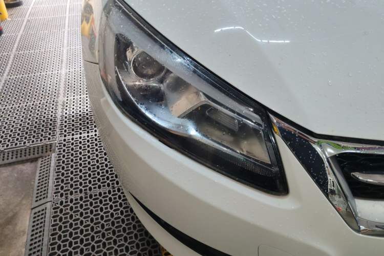 Used Chery Arrizo 7 2015 1.6L CVT Zhiling Edition Right Front Headlight