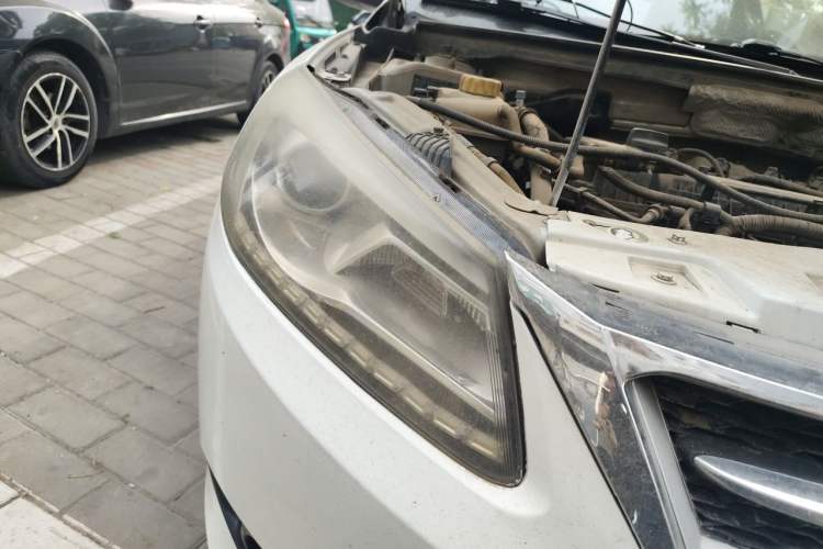 Used Chery Arrizo 7 2015 1.5T Manual ZhiShang Edition Right Front Headlight