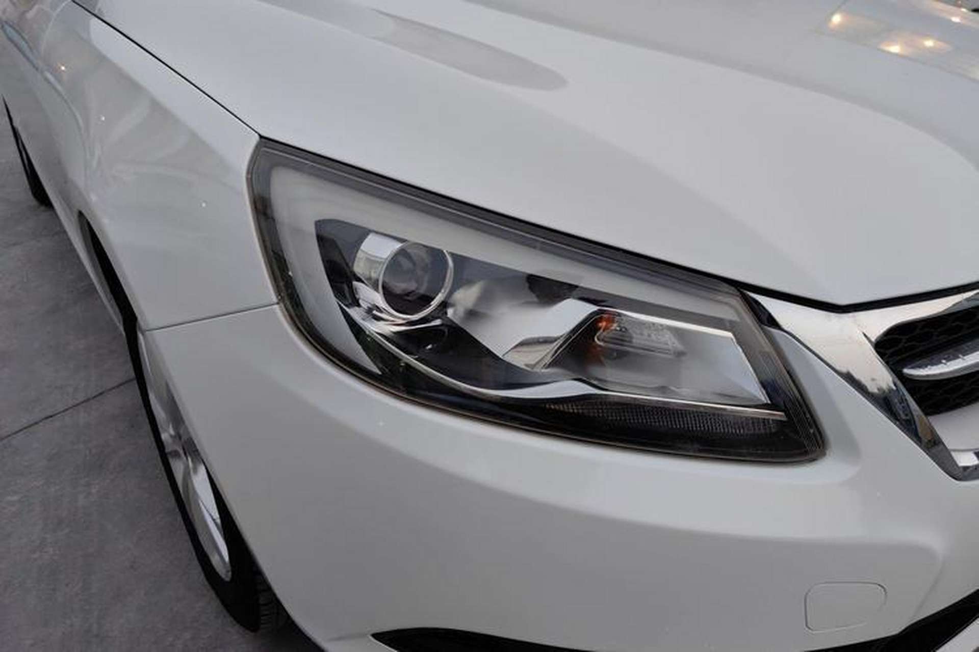 Used Chery Arrizo 7 2015 1.6L Manual ZhiShang Edition Right Front Headlight