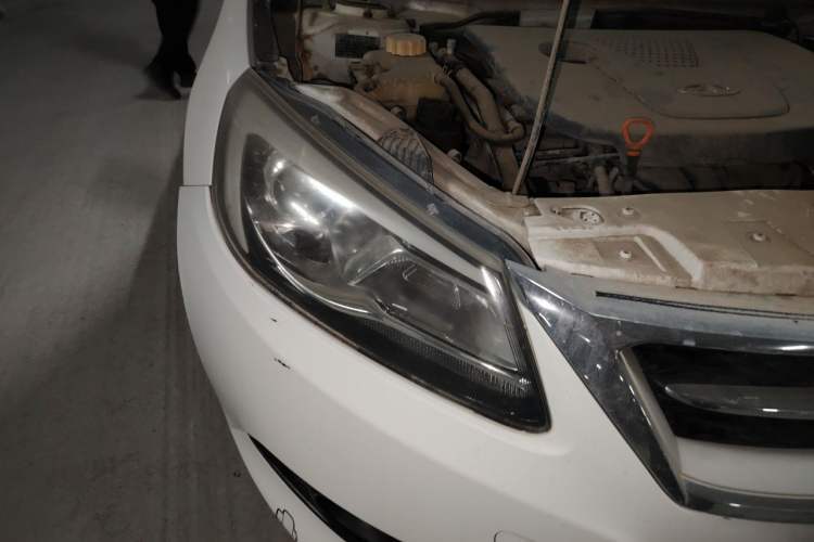 Used Chery Arrizo 7 2015 1.6L Manual ZhiShang Edition Right Front Headlight