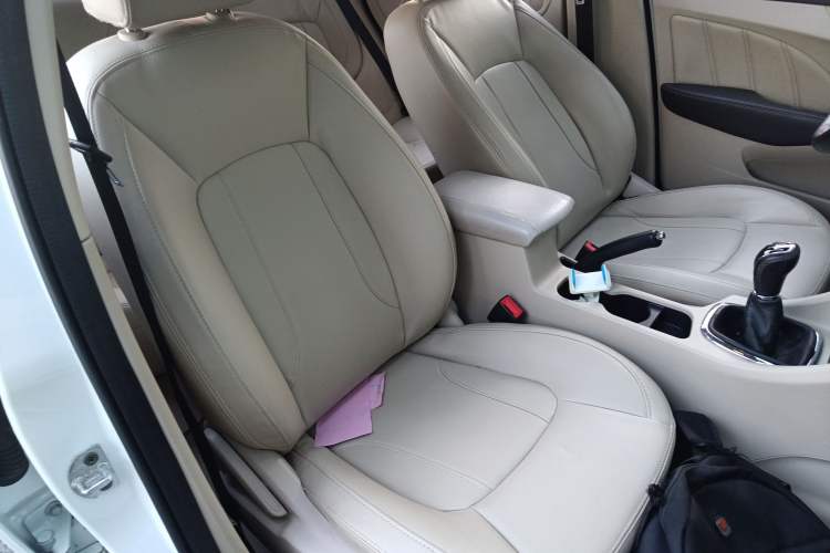 Used Chery Arrizo 7 2015 1.6L Manual ZhiShang Edition Right Front Seat