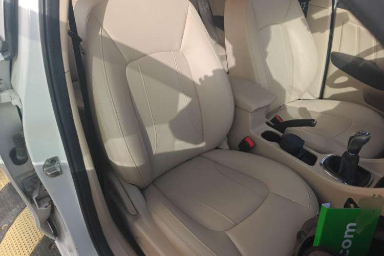 Used Chery Arrizo 7 2015 1.6L Manual ZhiShang Edition Right Front Seat