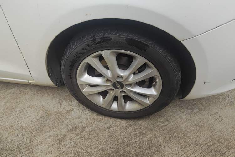 Used Chery Arrizo 7 2015 1.6L CVT ZhiXiang Edition Right Front Wheel Hub