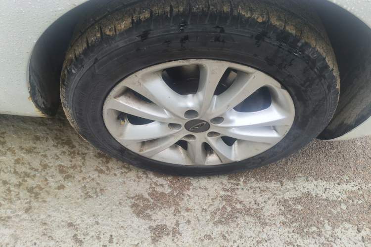 Used Chery Arrizo 7 2015 1.6L Manual Zhi Ling Edition Right Front Wheel Hub