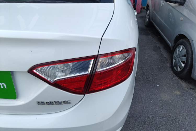 Used Chery Arrizo 7 2015 1.6L Manual ZhiShang Edition Right Rear Taillight
