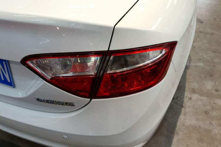 Used Chery Arrizo 7 2015 1.6L Manual ZhiShang Edition Right Rear Taillight