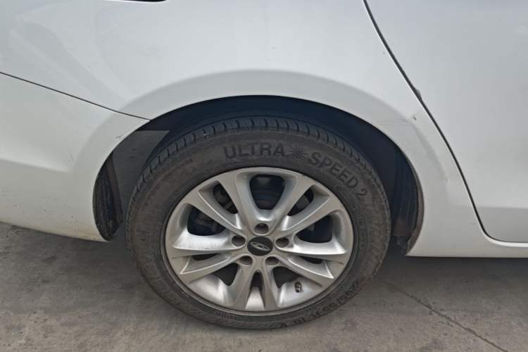 Used Chery Arrizo 7 2015 1.6L CVT ZhiShang Edition Right Rear Wheel Hub