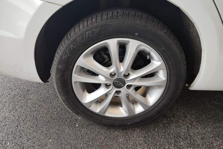 Used Chery Arrizo 7 2015 1.6L CVT Zhiling Edition Right Rear Wheel Hub