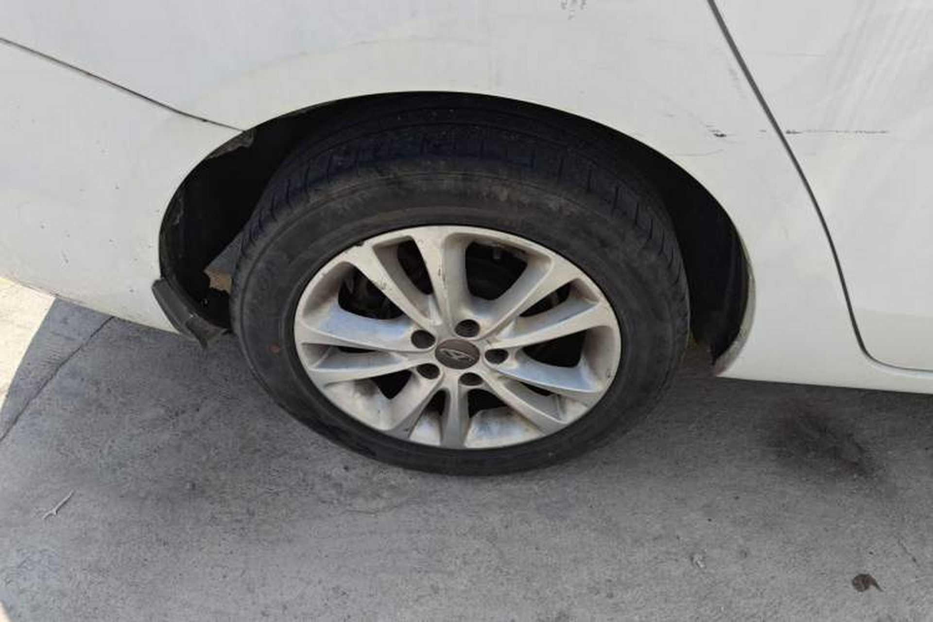 Used Chery Arrizo 7 2015 1.6L Manual ZhiShang Edition Right Rear Wheel Hub