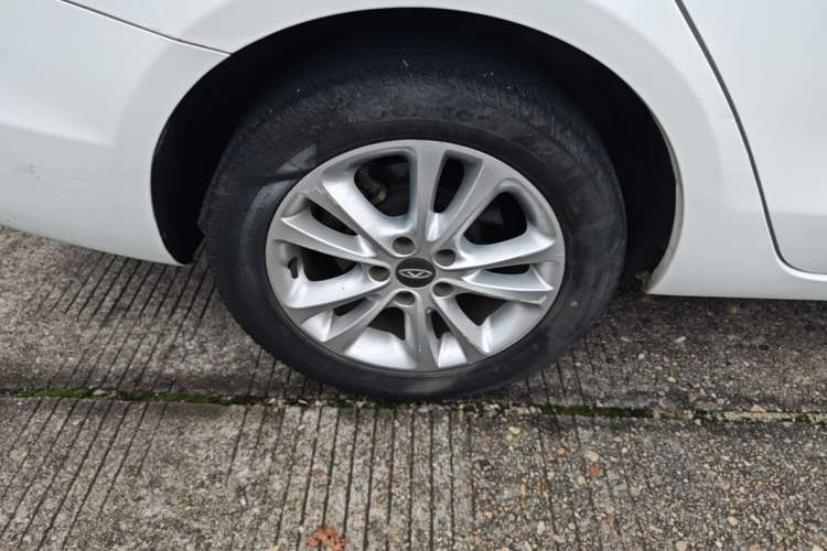 Used Chery Arrizo 7 2015 1.5T Manual ZhiXiang Edition Right Rear Wheel Hub